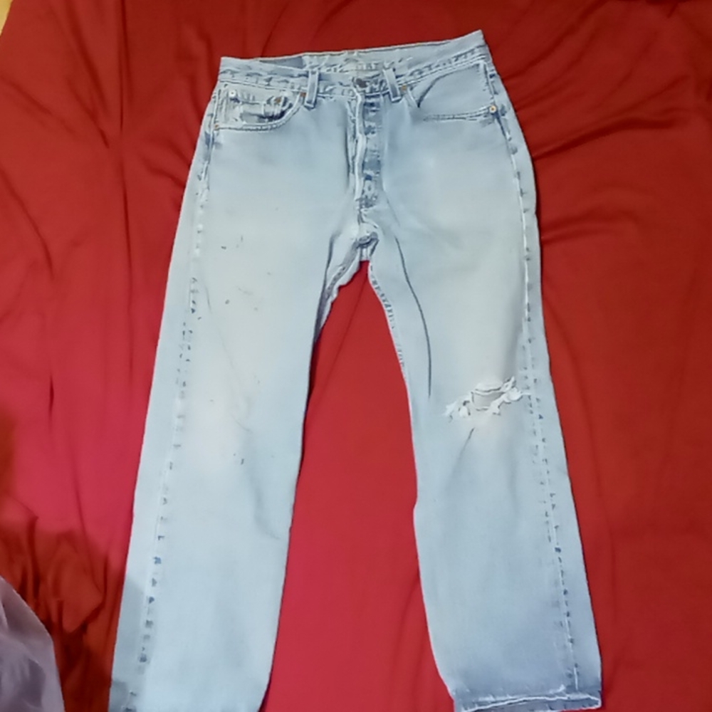 Distressed levis 501s 32 x 30